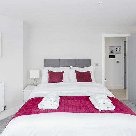 Roomspace Serviced Apartments- Walpole Court إيلينغ المظهر الخارجي الصورة