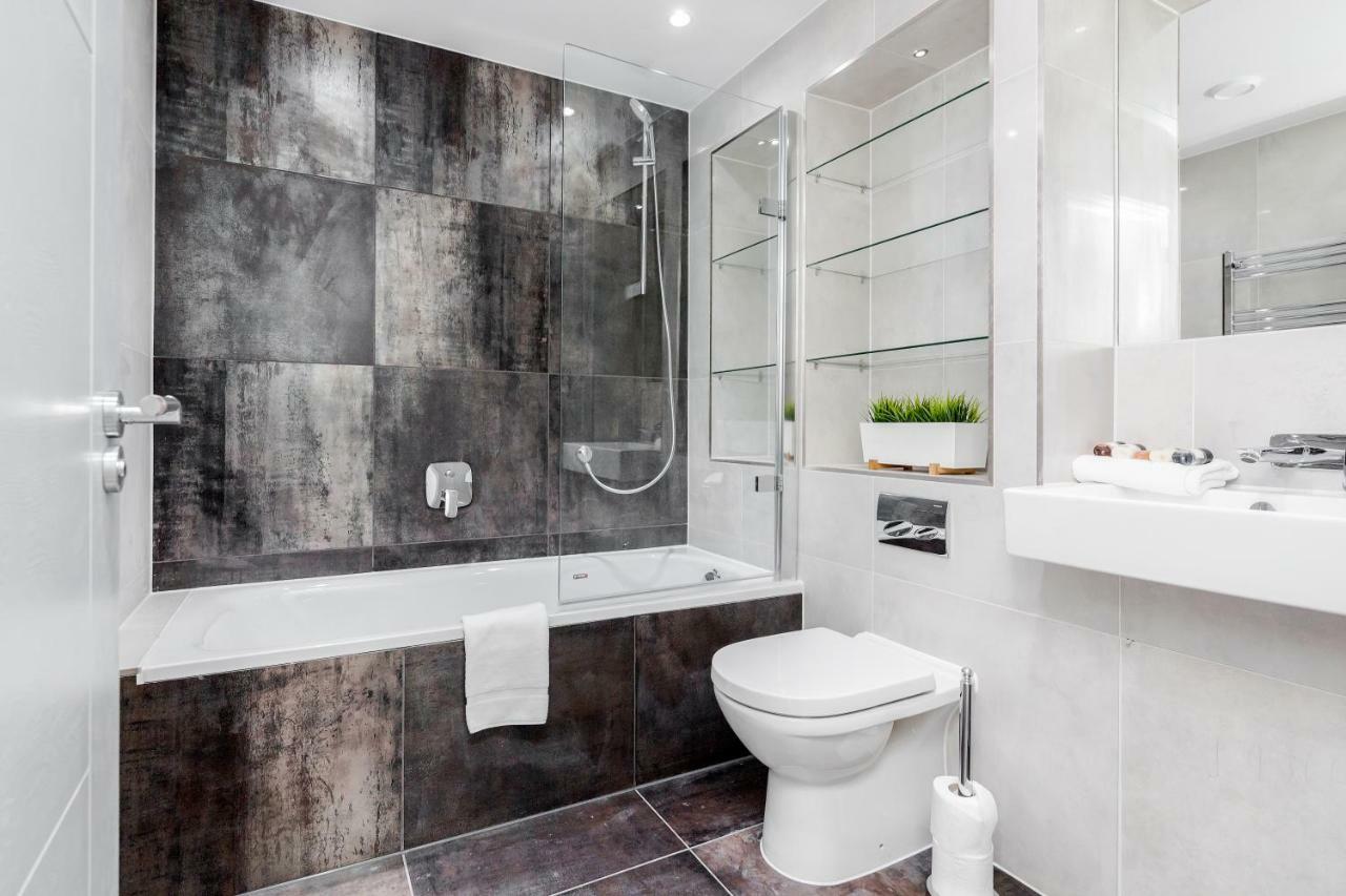 Roomspace Serviced Apartments- Walpole Court إيلينغ المظهر الخارجي الصورة